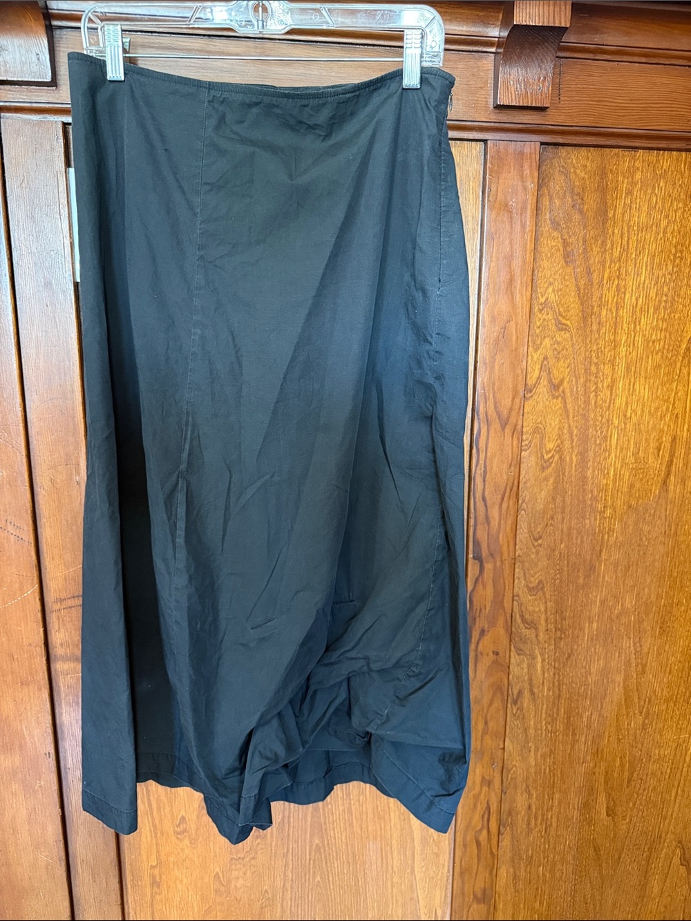 Vintage French Women's Black Gathered Hem Skirt - Timeless Everyday Staple